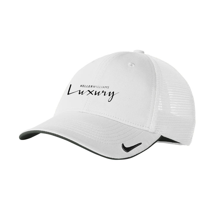 Luxury Nike Stretch-to-Fit Cap