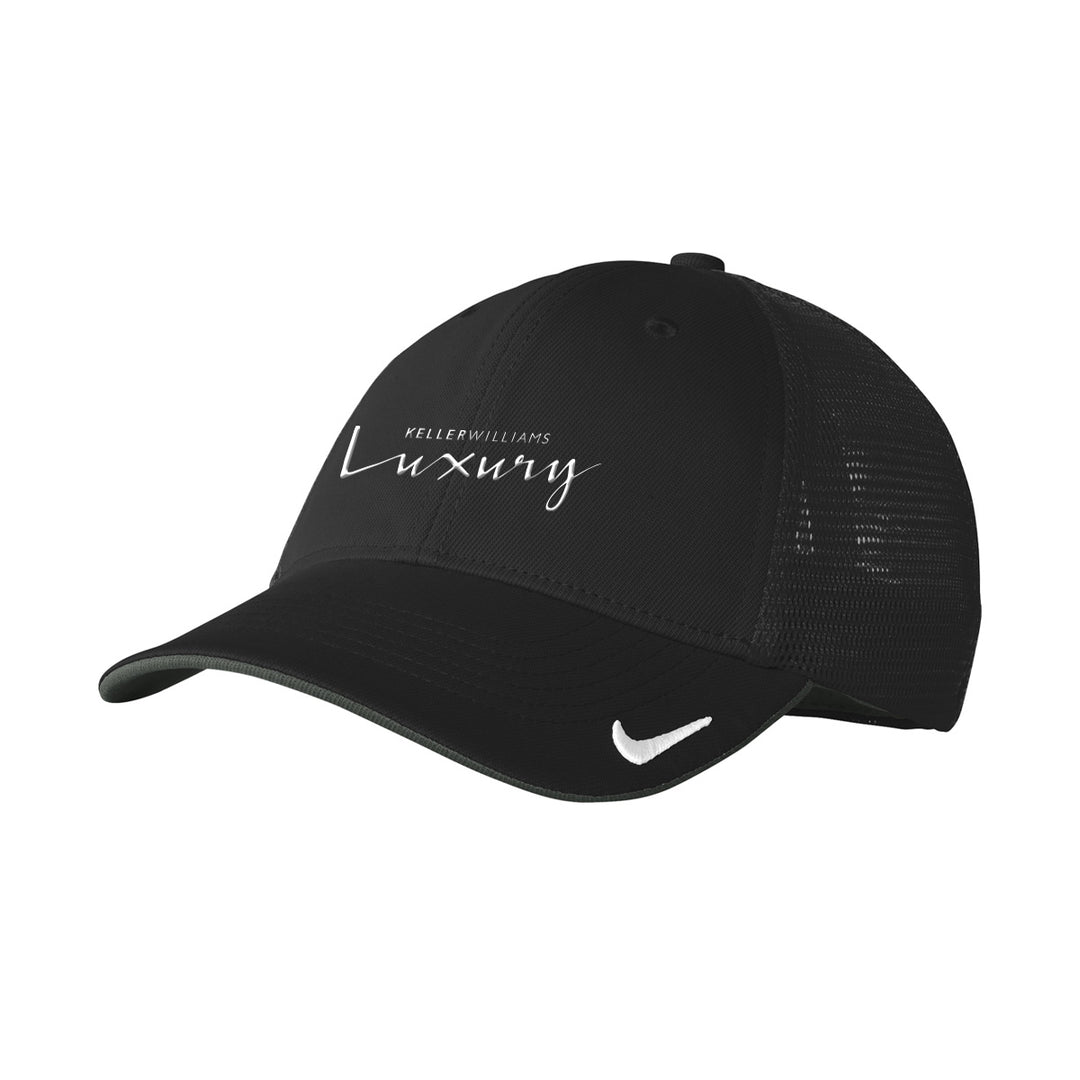 Luxury Nike Stretch-to-Fit Cap